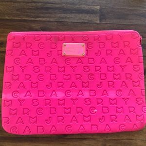 Laptop sleeve